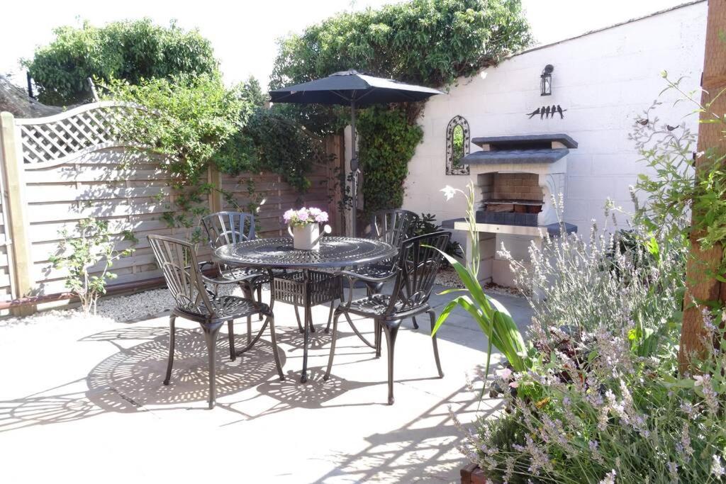 Lowlands Cottage Beccles Exterior foto